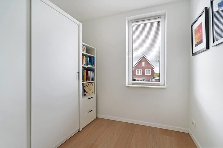 Foto 26 van Miles Davisstraat 49