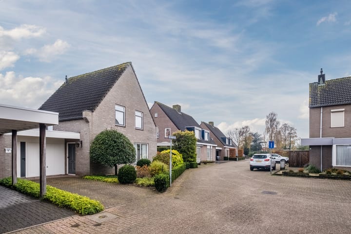 Foto 50 van Hortensiastraat 16