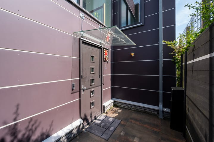 Photo 8 of Roald Amundsenstraat 1