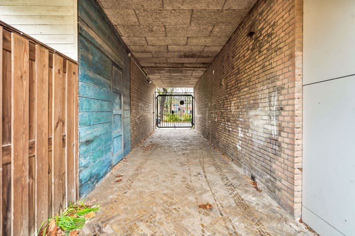 Photo 34 of Jan Luykenstraat 4