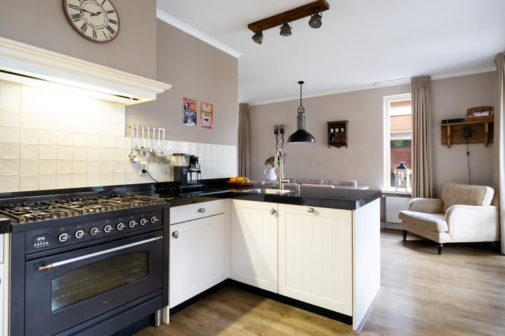 Foto 11 van Hoofdweg 115