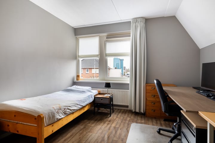 Foto 25 van Hoofdweg 115