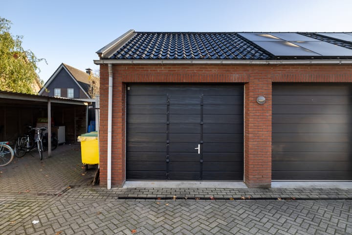 Foto 42 van Hoofdweg 115