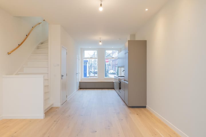 Photo 8 of Soendastraat 1