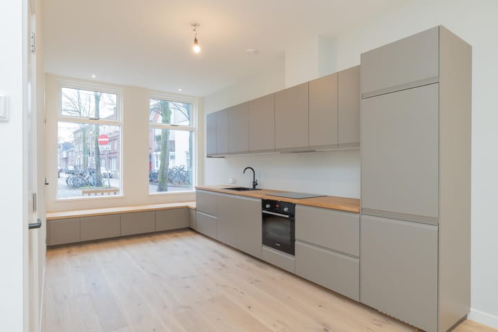 Photo 10 of Soendastraat 1