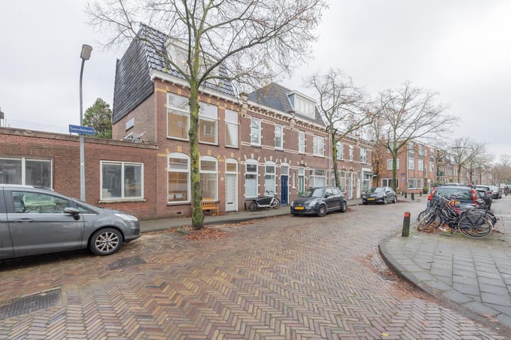 Photo 1 of Soendastraat 1