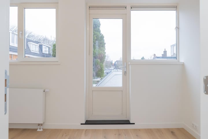 Photo 21 of Soendastraat 1