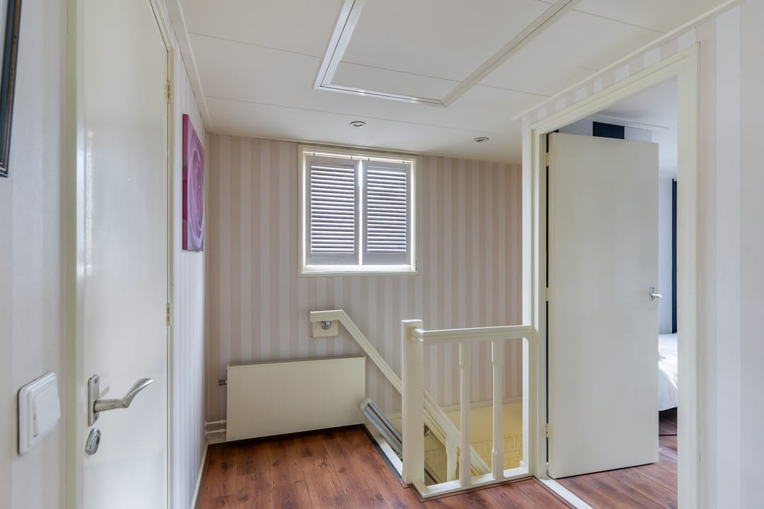 Photo 16 of Regentessestraat 59