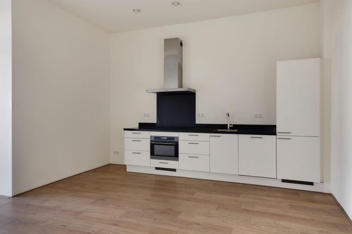 Foto 12 van Bert Haanstrakade 796