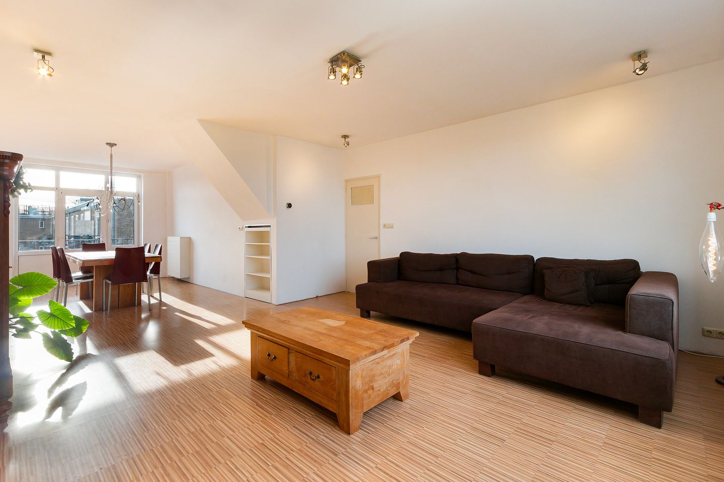 Foto 10 van Oostzeedijk 168-D