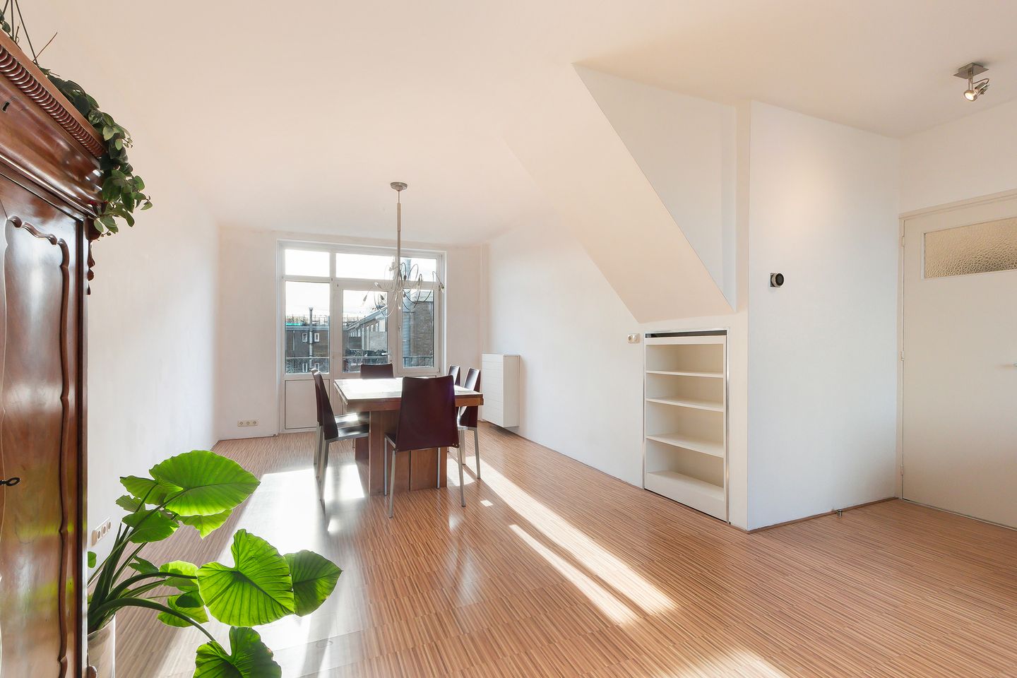 Foto 14 van Oostzeedijk 168-D