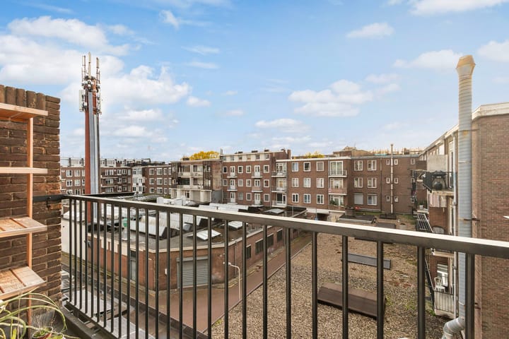 Foto 17 van Oostzeedijk 168-D