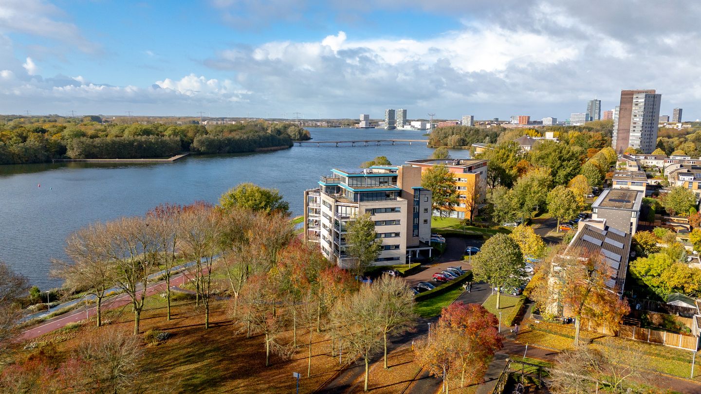 Foto 5 van Fellinilaan 326