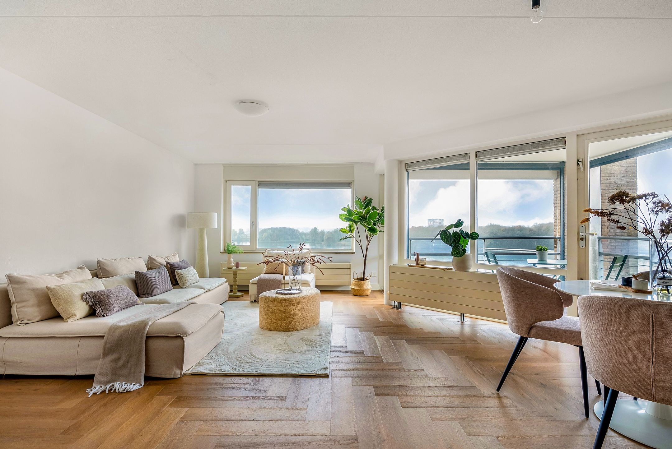 Foto 15 van Fellinilaan 326