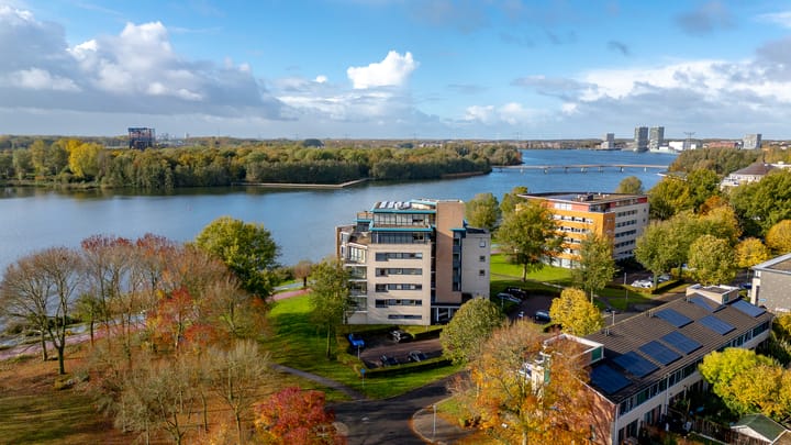 Foto 41 van Fellinilaan 326