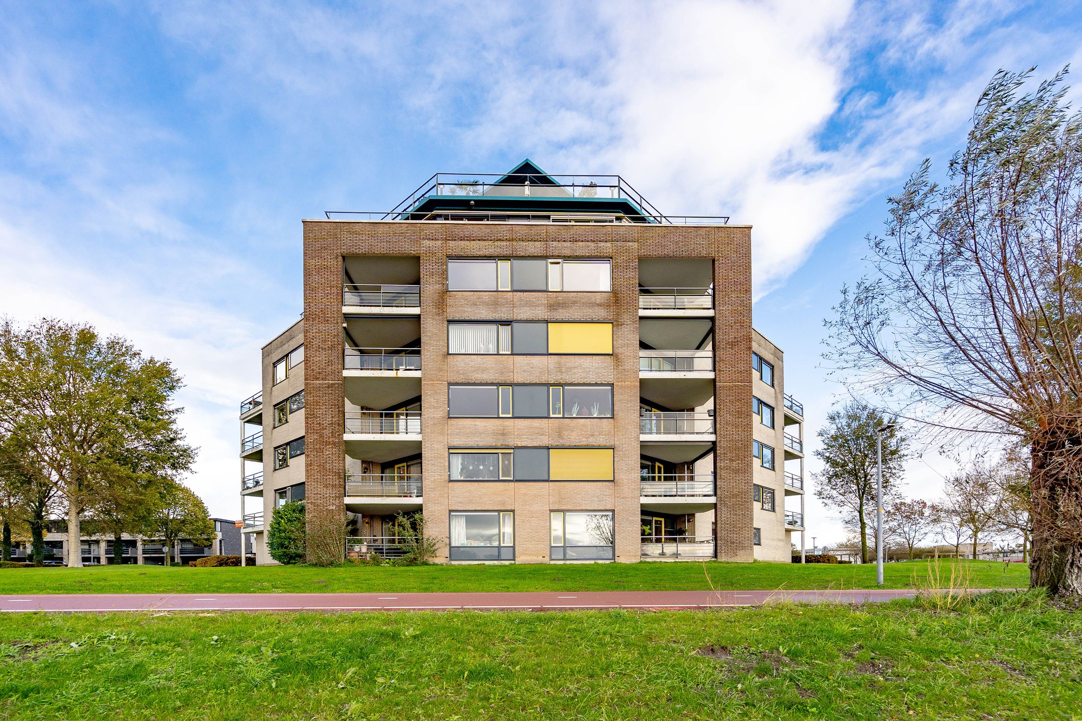 Foto 45 van Fellinilaan 326