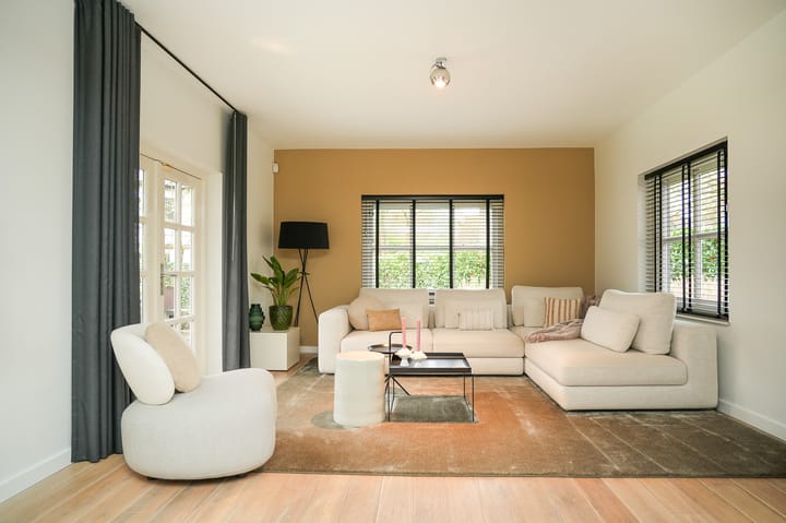 Foto 4 van Middenweg 11