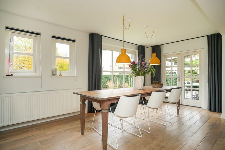 Foto 10 van Middenweg 11