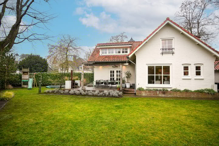 Foto 38 van Middenweg 11