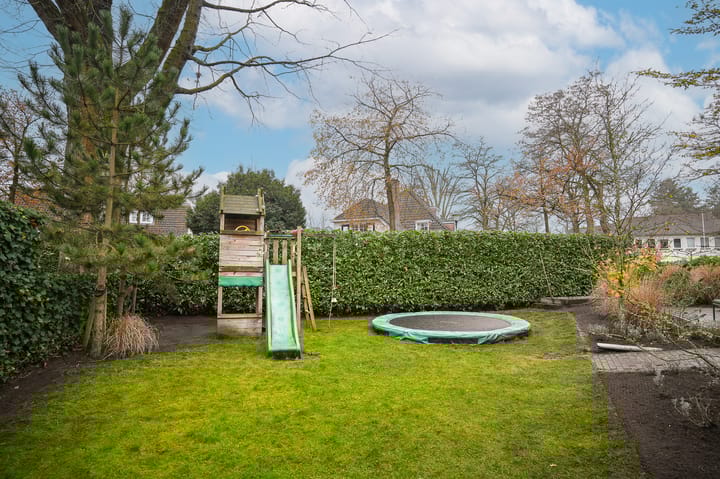 Foto 43 van Middenweg 11