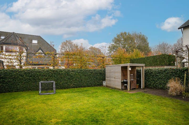 Foto 47 van Middenweg 11