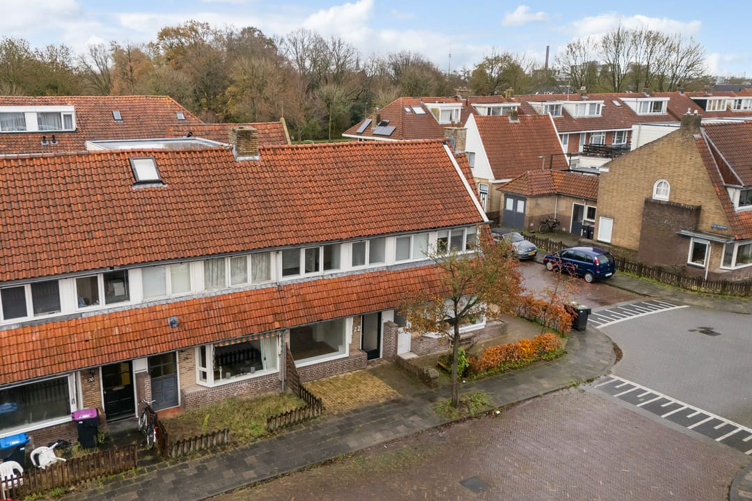 Photo 2 of Camperstraat 22