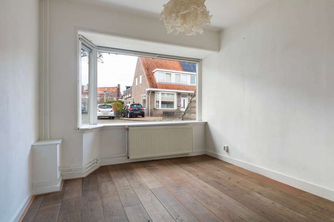 Photo 11 of Camperstraat 22