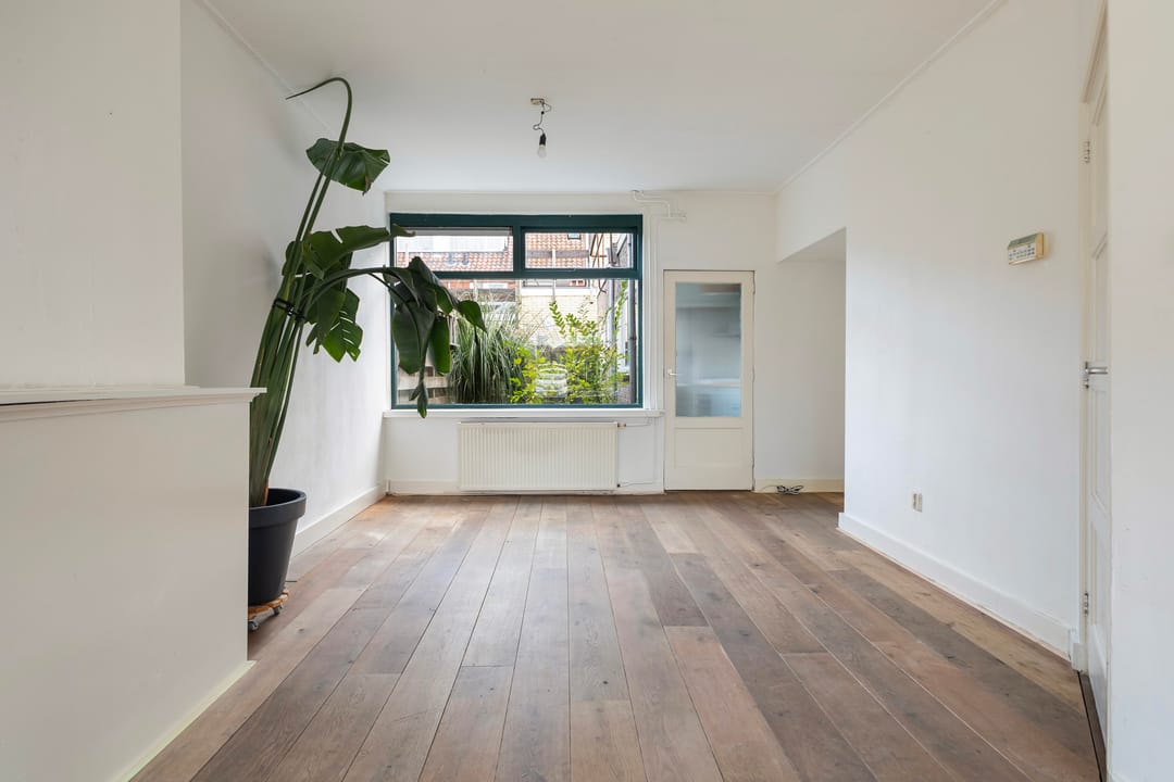 Photo 13 of Camperstraat 22