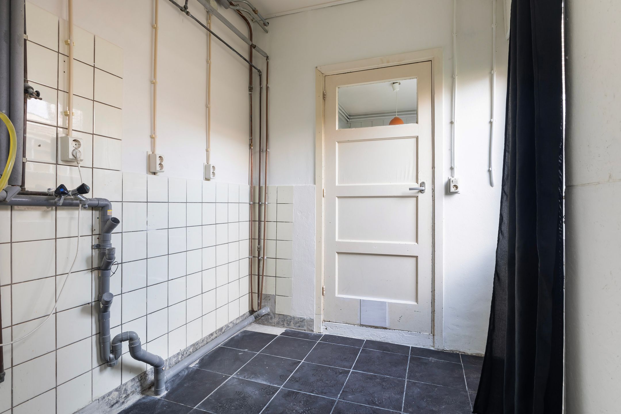 Photo 18 of Camperstraat 22