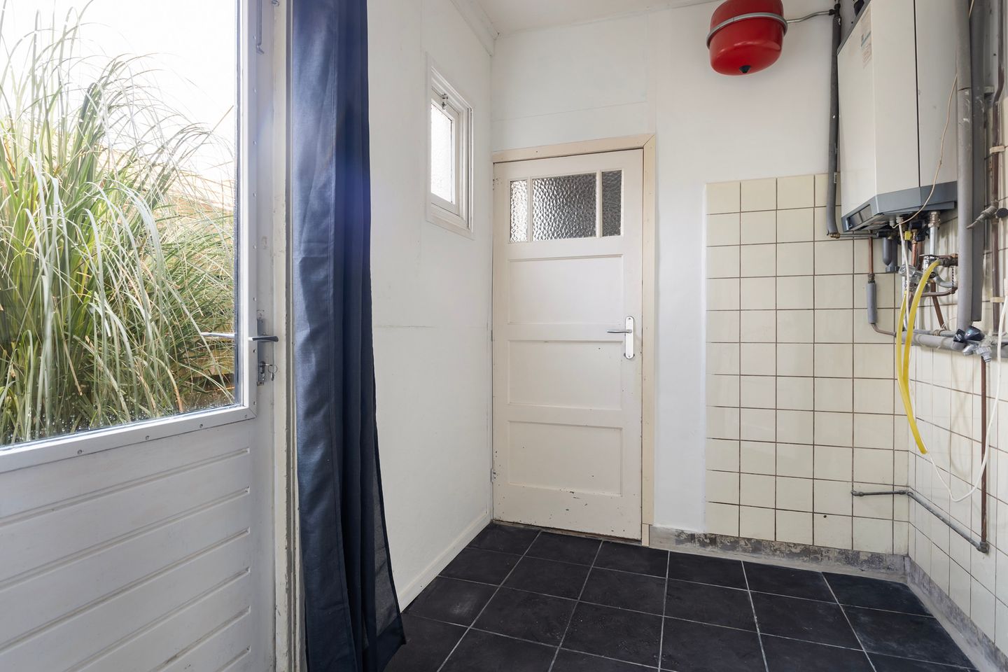 Photo 19 of Camperstraat 22