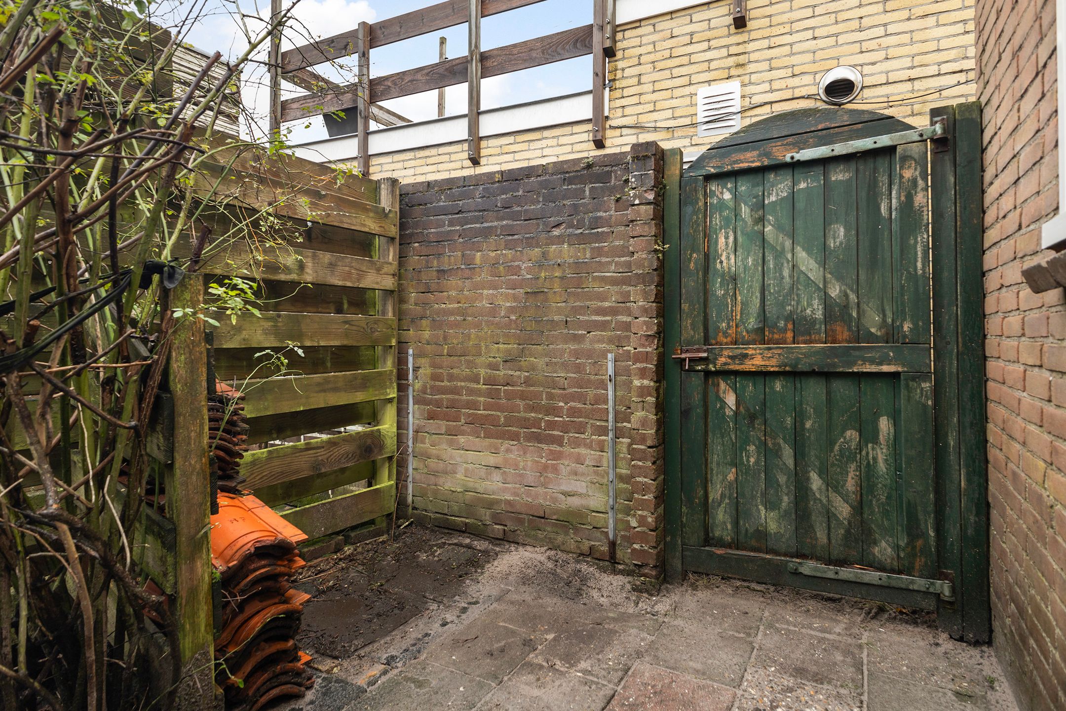 Photo 24 of Camperstraat 22