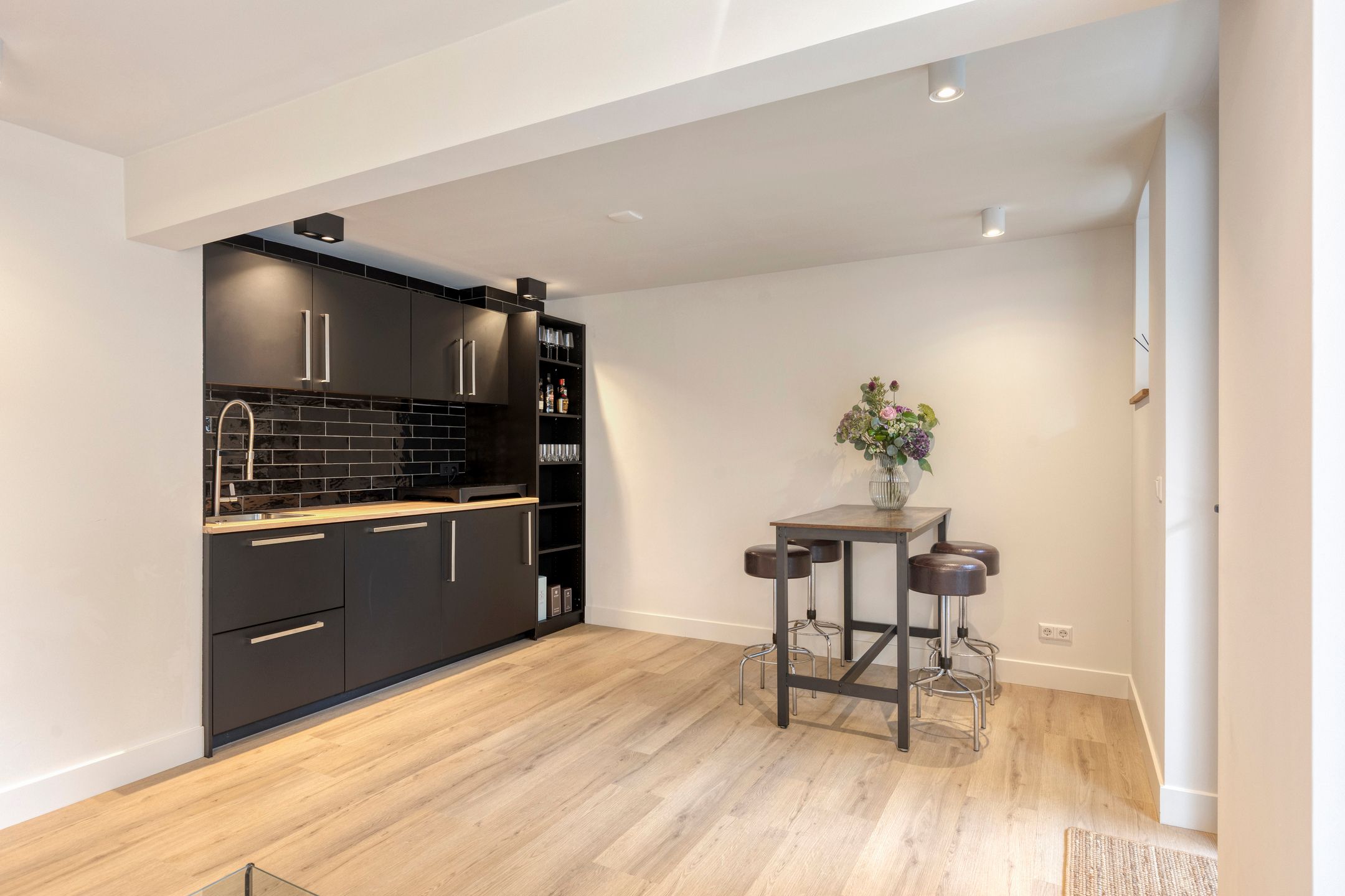 Foto 12 van Van Oldenbarneveldtstraat 11-D