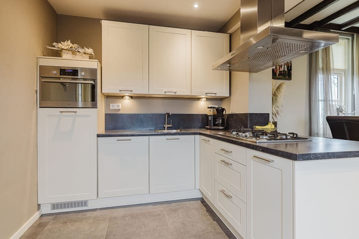 Foto 16 van Bredaseweg 27