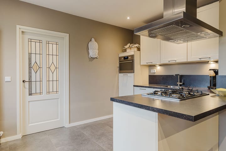 Foto 18 van Bredaseweg 27