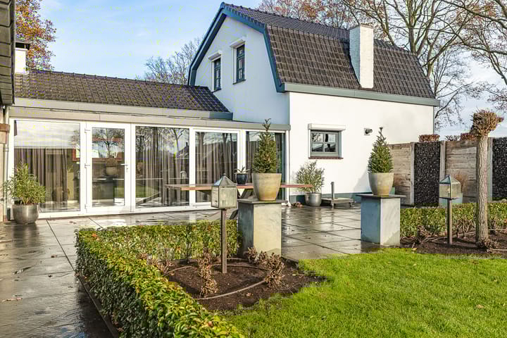 Foto 36 van Bredaseweg 27