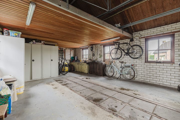 Foto 38 van Bredaseweg 27