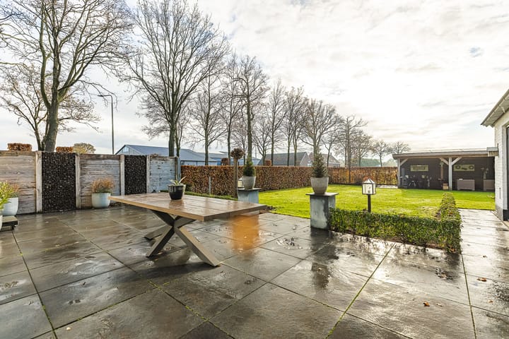 Foto 42 van Bredaseweg 27