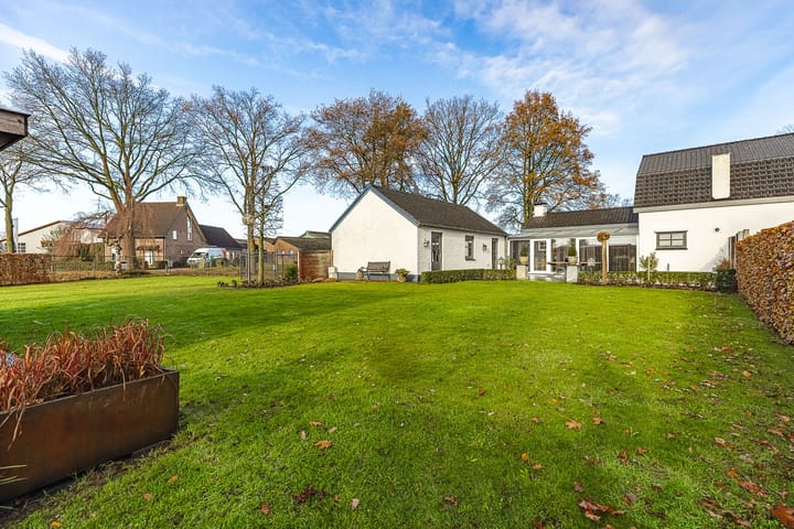 Foto 43 van Bredaseweg 27