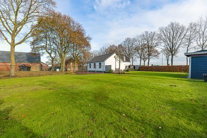 Foto 44 van Bredaseweg 27