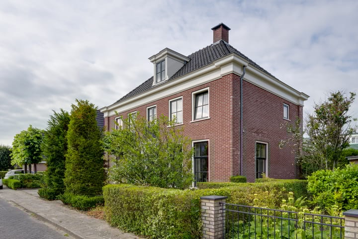 Photo 3 of Charlotte Ruysplantsoen 16