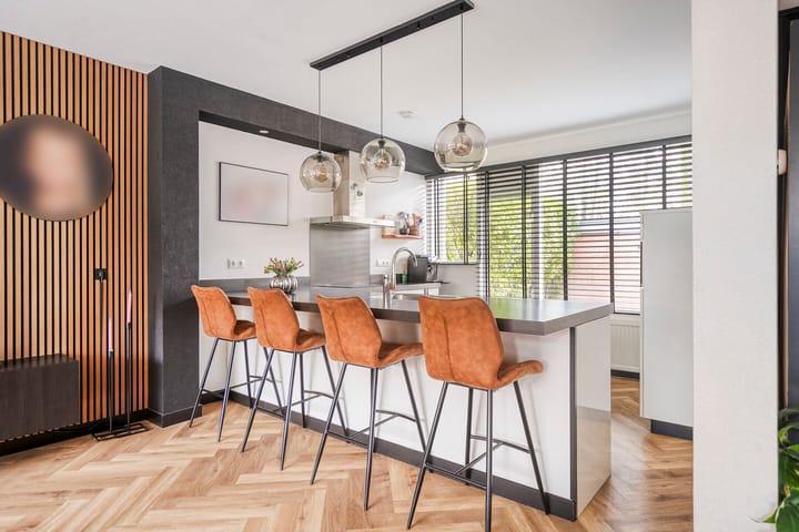 Photo 2 of Houtsnijdershorst 813