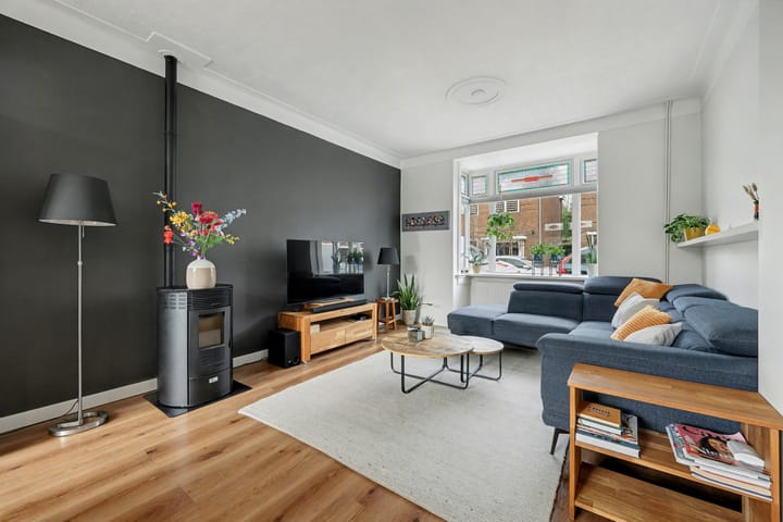 Photo 2 of Preangerstraat 35