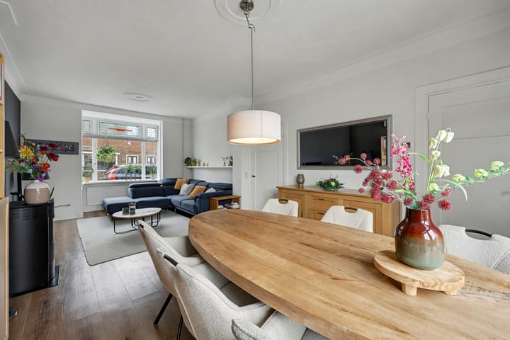 Photo 12 of Preangerstraat 35