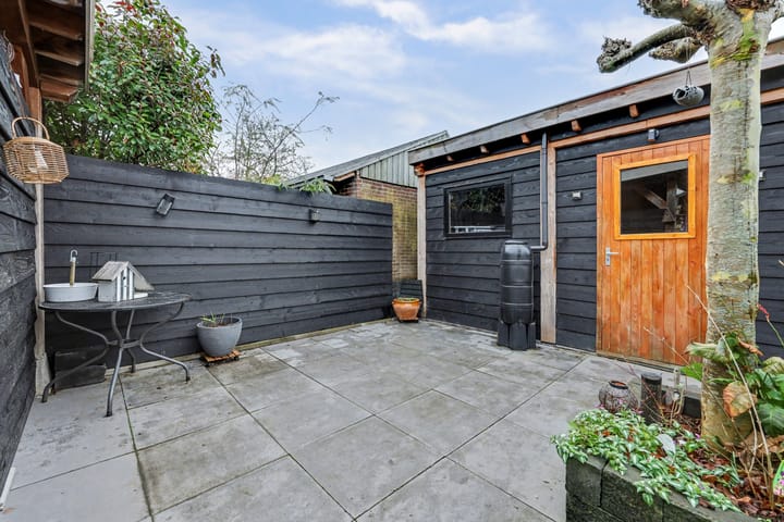 Photo 34 of Preangerstraat 35