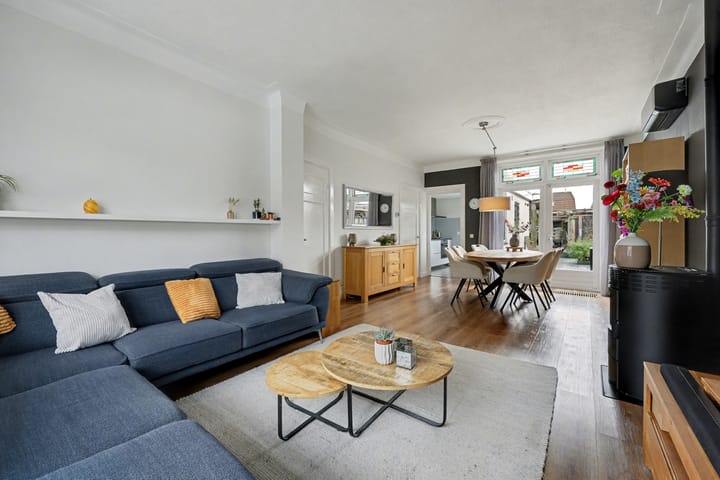 Photo 7 of Preangerstraat 35