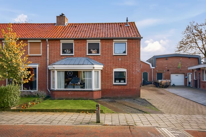 Photo 4 of Dorpsstraat 11