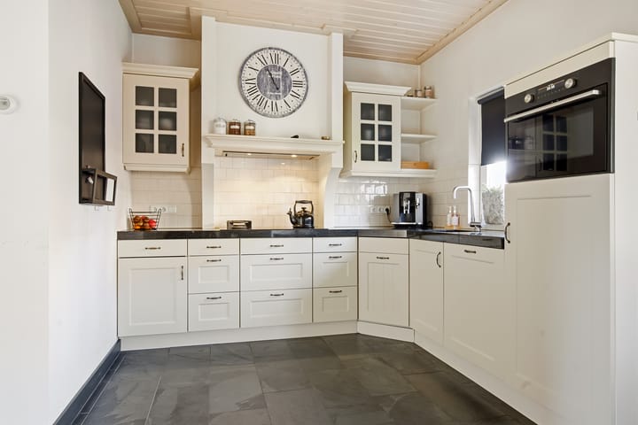 Photo 16 of Dorpsstraat 11