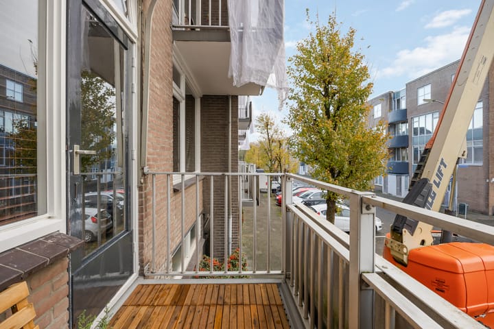 Photo 30 of Valkenstraat 9