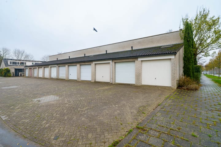 Foto 3 van E.F. van den Banweg 61