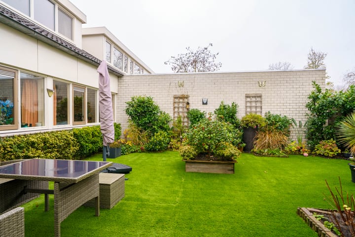 Foto 29 van E.F. van den Banweg 61